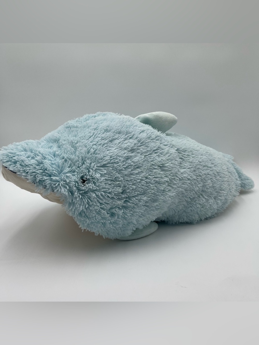 26” Pillow Pets Original Blue Squeaky The Dolphin 2010 Plush Large Full Size